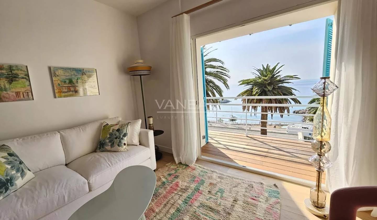 Apartment with terrace Cannes