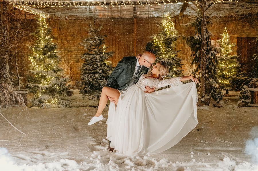 Wedding photographer Adam Niewiadomski (pieknekadry). Photo of 19 January