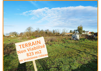 terrain à Sainte-Pazanne (44)