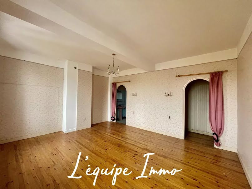 Vente maison 6 pièces 194 m² à Lombez (32220), 148 000 €