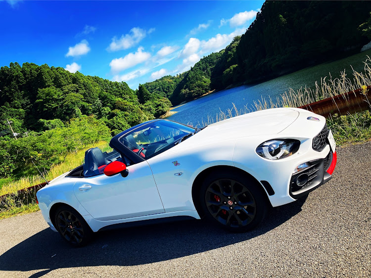 124スパイダーのabarth・124スパイダー・世界一広いトイレ・月崎駅に関するカスタム事例の投稿画像1枚目