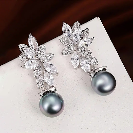 Title 8, Vintage artificial pearl earrings with wheat fl...
