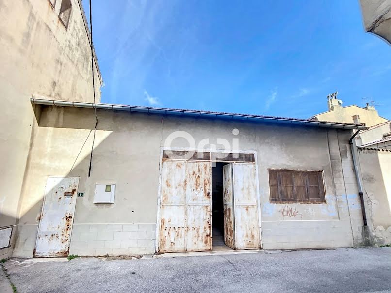 Vente maison 2 pièces 100 m² à La Fare-les-Oliviers (13580), 185 000 €