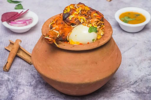 Chicken Lucknowi Biryani In Matka[1/2 Kg]