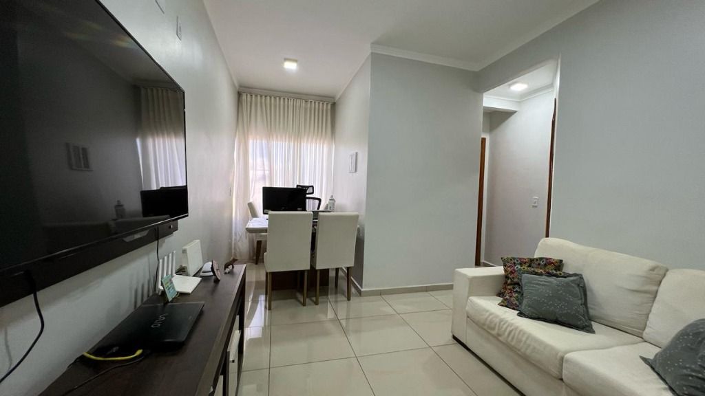 Apartamento com 2 dormitórios à venda, 57 m² por R$ 255.000,00 - Olinda - Uberaba/MG