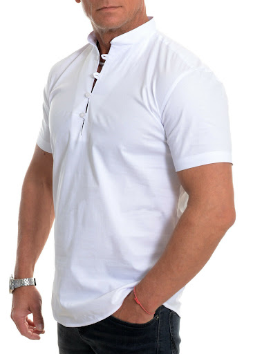 Title 3, Mens short sleeve casual shirt, designed for c...