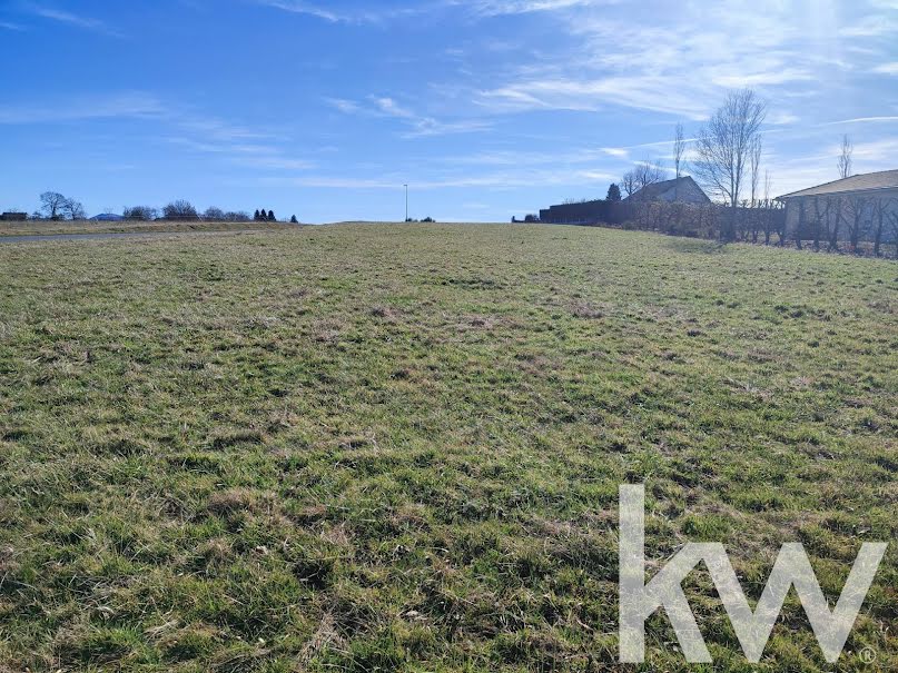 Vente terrain  1500 m² à Bromont-Lamothe (63230), 33 000 €