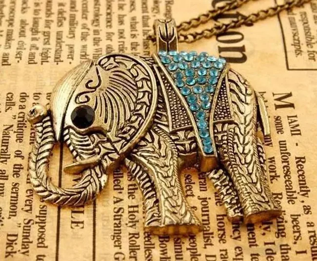 Elephant long sweater chain