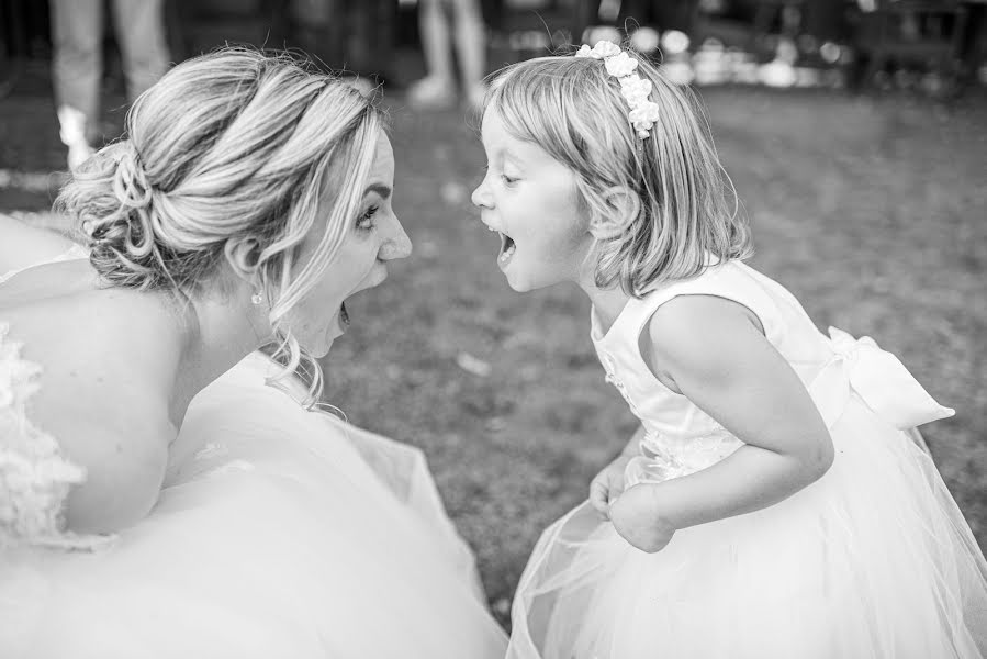 Fotografo di matrimoni Markus Kümmerle (magicpicture). Foto del 26 novembre 2019