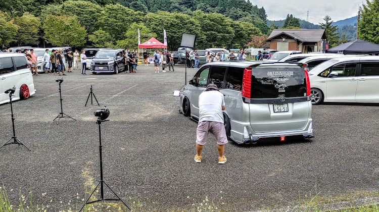 ヴォクシーの関東遠征・湘南80F.S MT・WAGONIST撮影に関するカスタム事例の投稿画像2枚目