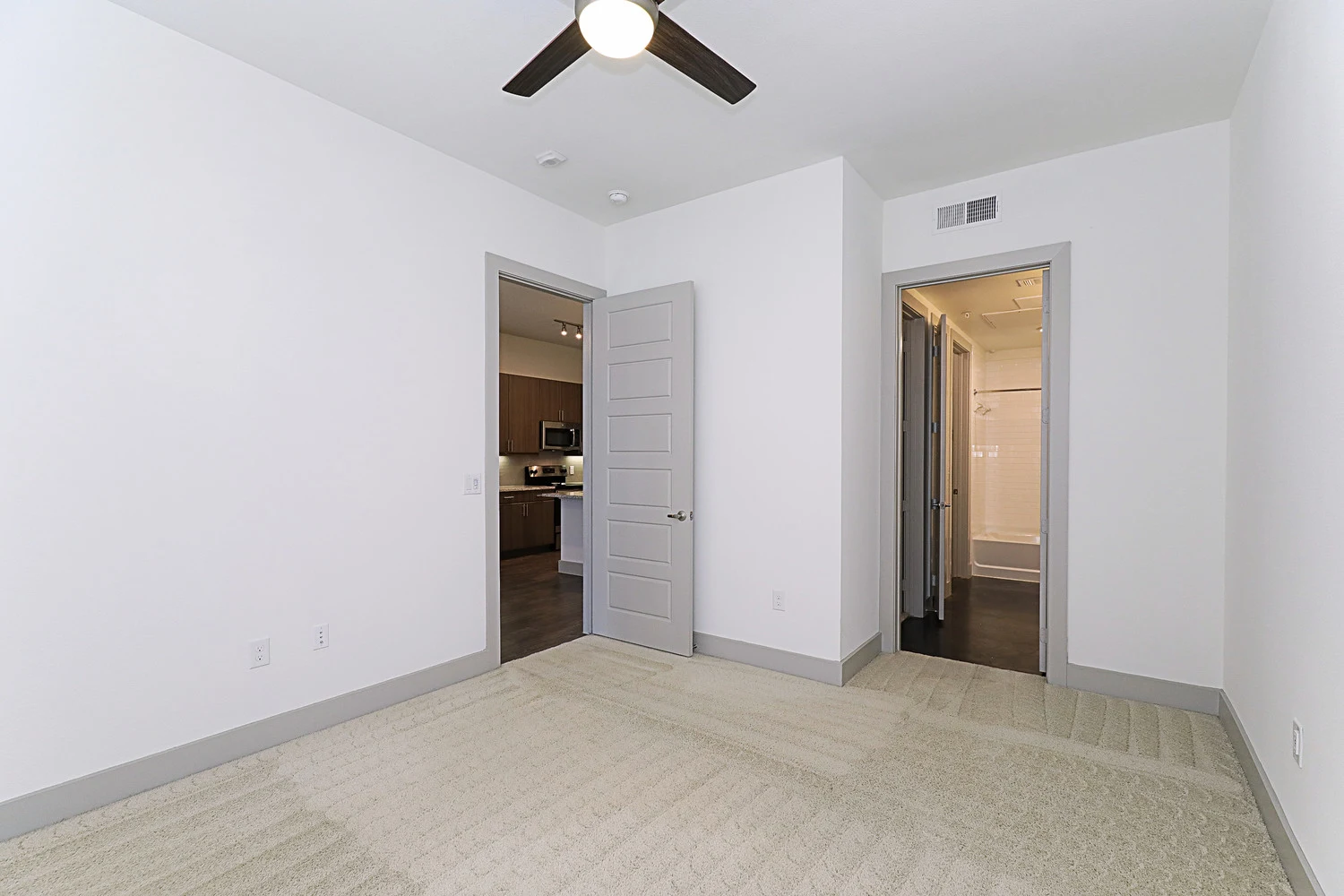 A2 (1 Bed, 1 Ba) | The Landing at Centreport Apartments in Fort Worth