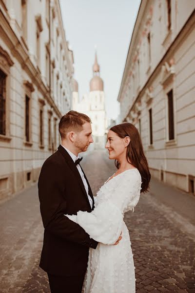 Fotógrafo de bodas Gréta Zubová (laskyplne). Foto del 27 de febrero 2022