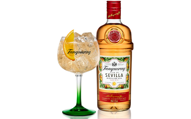 Tanqueray Flor de Sevilla.