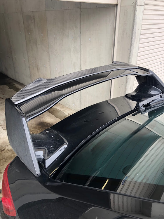 インプレッサ WRX STIの小遣いチューン・DIY・ガーニフラップ・台湾製カーボンに関するカスタム事例の投稿画像2枚目