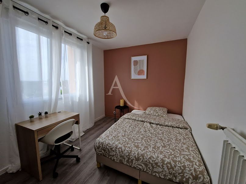 Location meublée appartement 1 pièce 9.79 m² à Caen (14000), 480 €