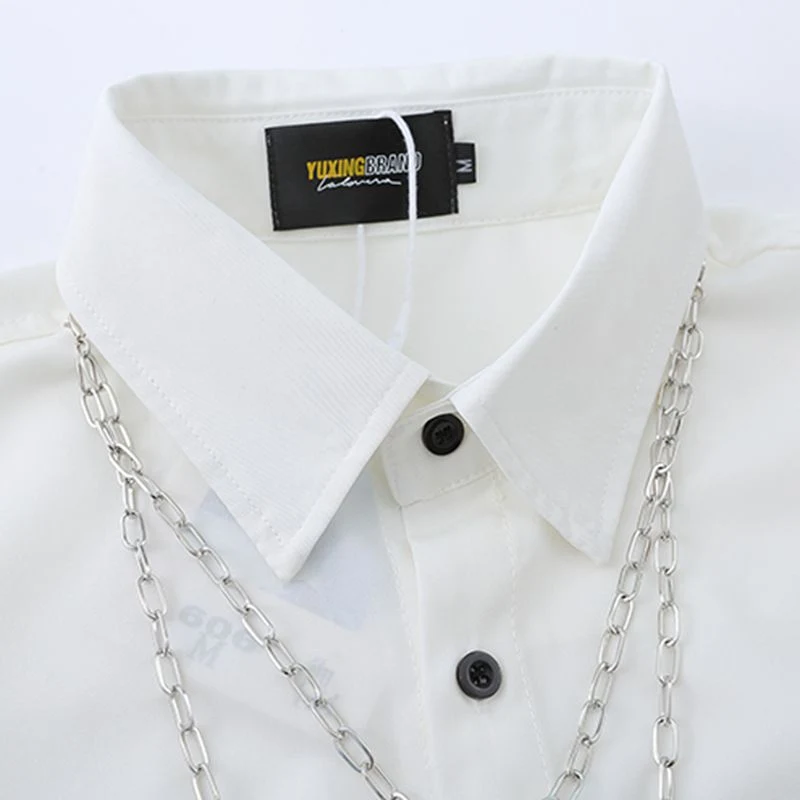 Camisa de manga tres cuartos con diseño de cadena, elegante y audaz, para un look rudo y atractivo, perfecta para hombres con estilo.