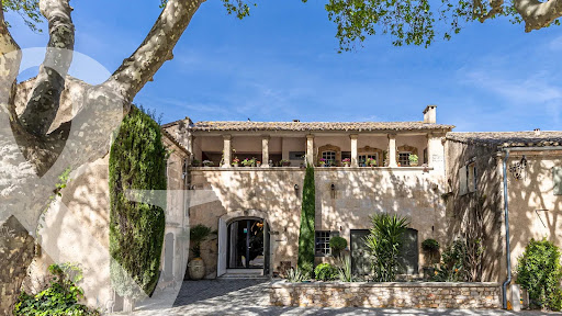 Property with pool 1