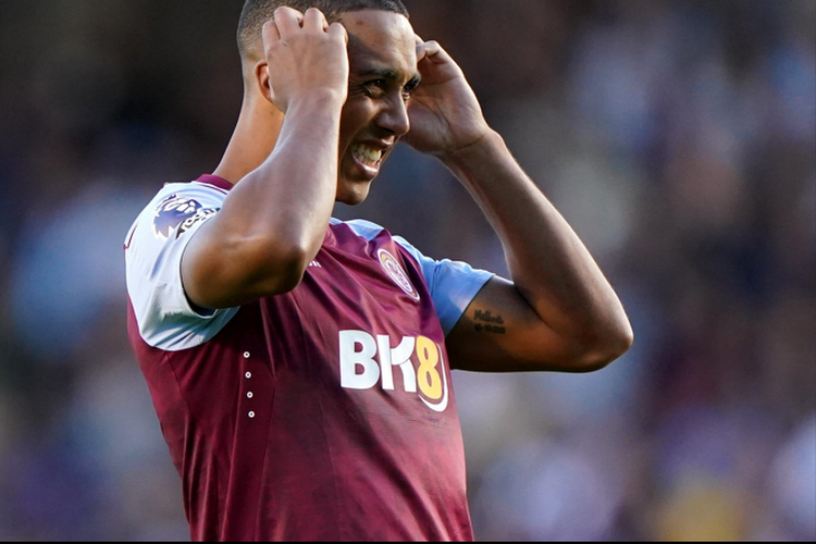 Youri Tielemans et Aston Villa ont un pied et 5 orteils en Conference League