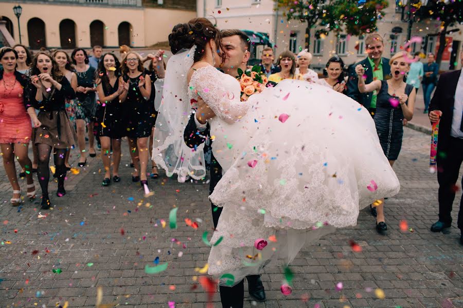 Wedding photographer Aleksandr Savchenko (savchenkosash). Photo of 19 October 2016