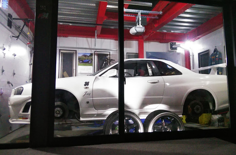 スカイライン GT-Rのステアリング・箱スカ・手縫いマスク・車検前作業・コロナに負けるな❗頑張ろう日本❗に関するカスタム事例の投稿画像8枚目