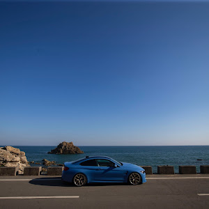 M4 クーペ F82
