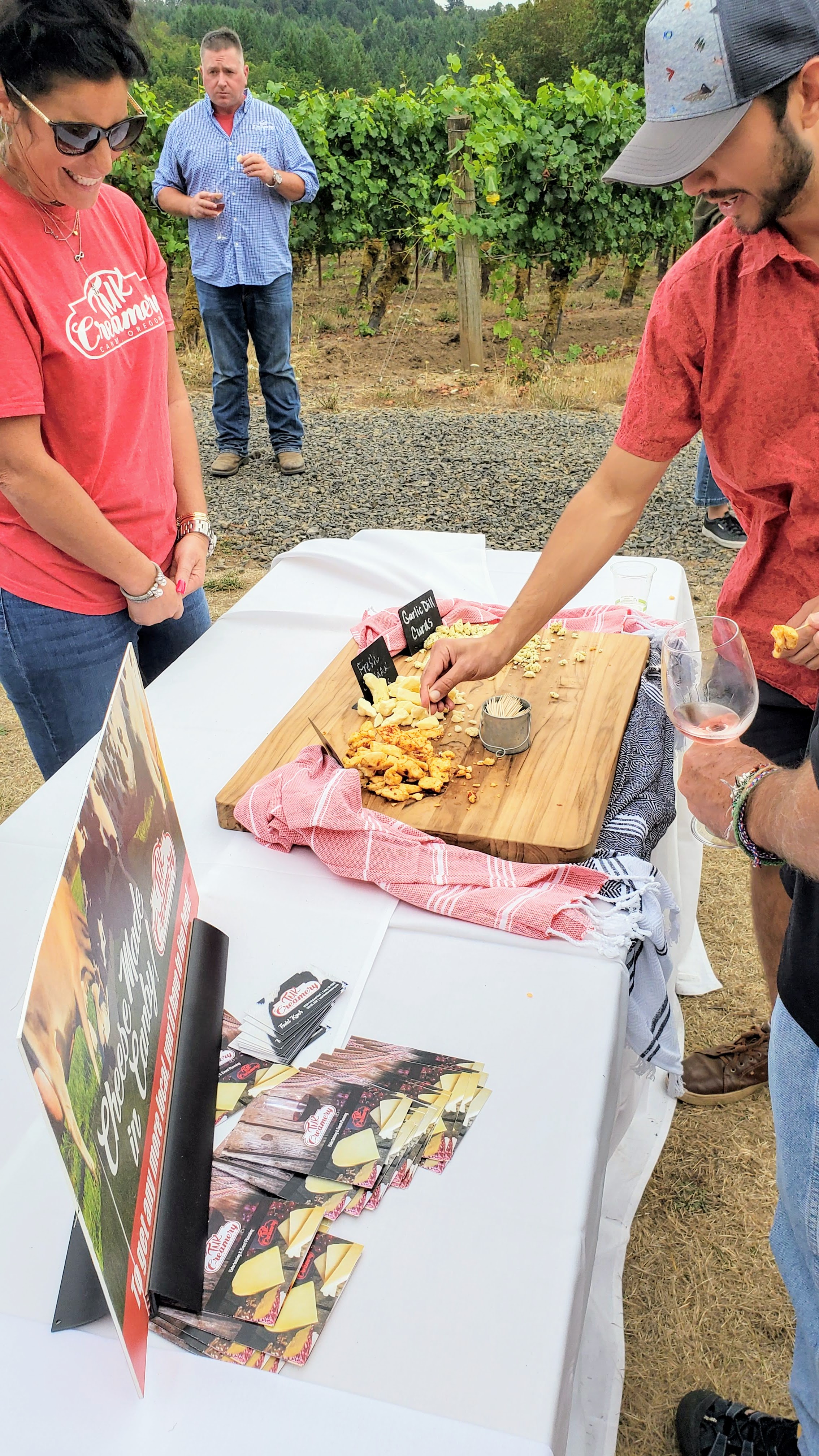 Dining in the vineyards with Field and Vine Dinners: Elk Cove and TMK Creamery Dinner