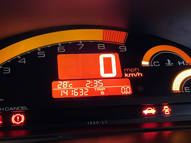 S2000のS2の整備ブログ・S2のエンジンオイル交換・S2のホイールナット・プラスチックカーランプ・S2のオイル考察に関するカスタム事例の投稿画像7枚目