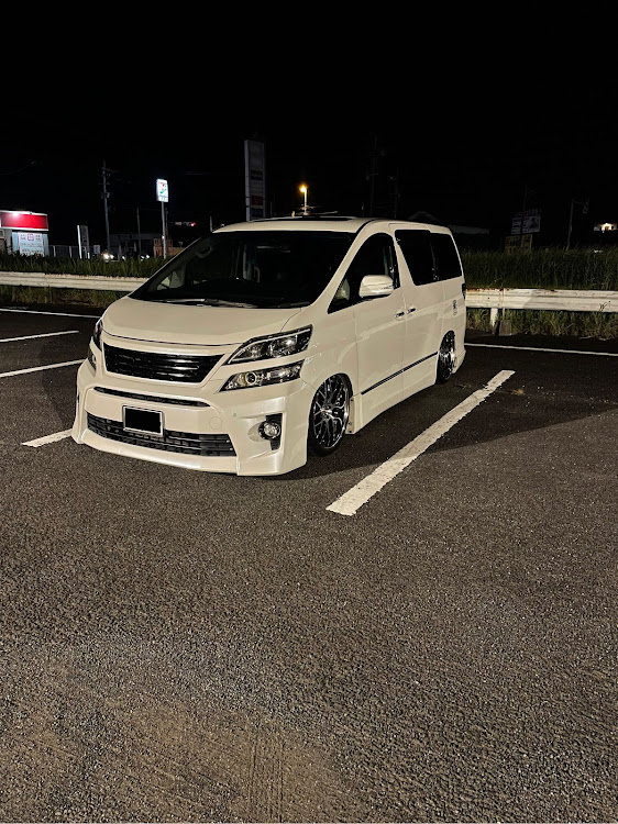 ヴェルファイアの鹿児島・328garage・洗車後パシャリに関するカスタム事例の投稿画像1枚目