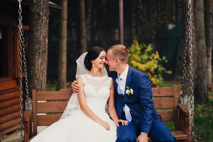 Wedding photographer Tanya Khmyrova (pixclaw). Photo of 7 October 2015