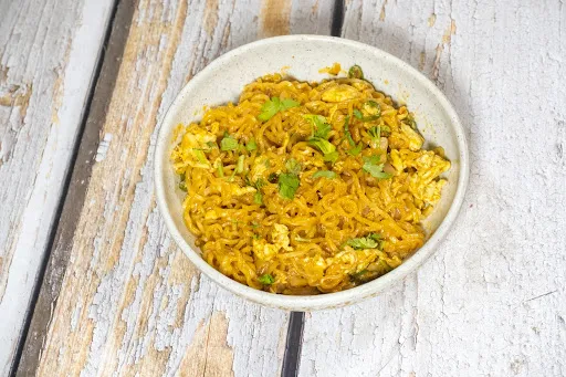 Spicy Egg Fried Maggi