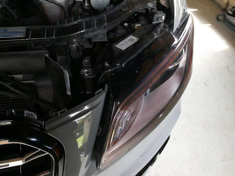 Q5のネズベース🐭🔧・これでフルLEDになったかな😏・夕焼け小焼けねずみ号🐀・No Audi、No Lifeに関するカスタム事例の投稿画像4枚目