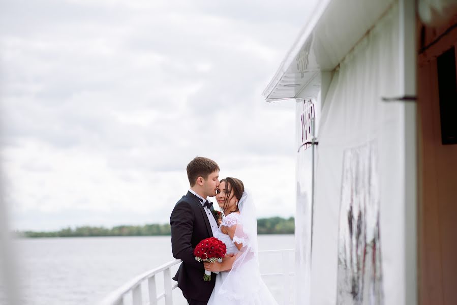 Wedding photographer Vladimir Vershinin (fatlens). Photo of 16 February 2018