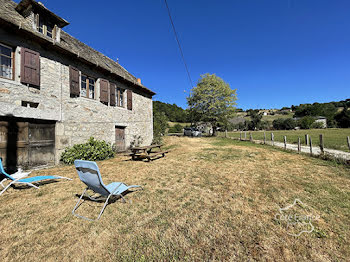 maison à Sénezergues (15)