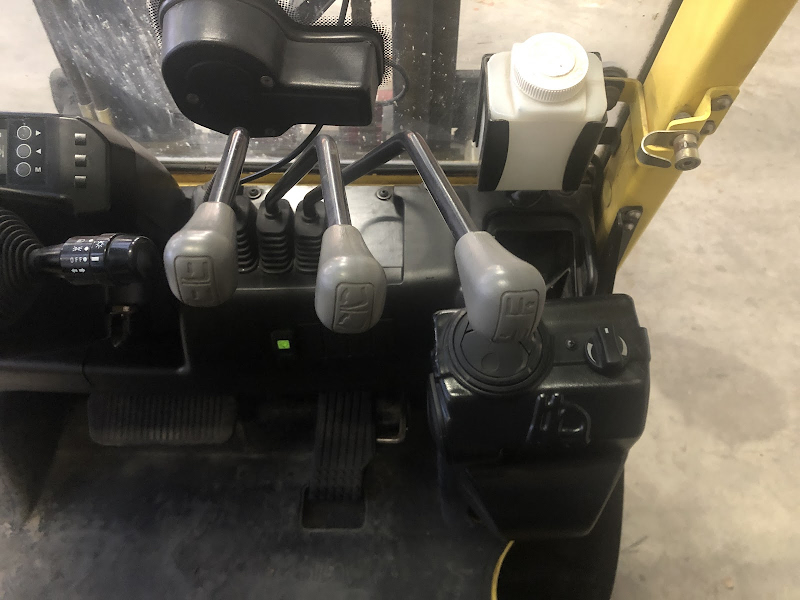 Picture of a HYSTER H3.0XT