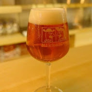 Mikkeller Taipei 米凱樂啤酒吧