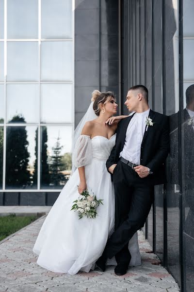 Fotógrafo de casamento Alena Shemyakova (elenshemyakova). Foto de 12 de março 2023