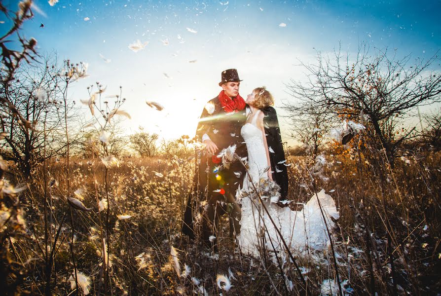 Wedding photographer Yuriy Gulyaev (guliverov). Photo of 24 February 2015