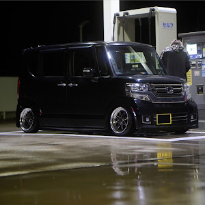 Nボックスカスタム