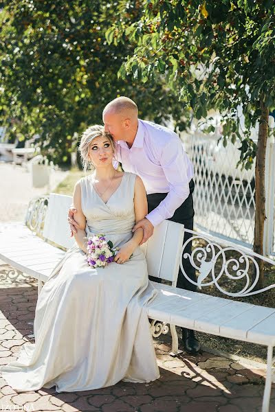 Wedding photographer Evgeniya Izotina (izotina). Photo of 26 September 2018