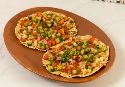 Roasted Papad With Masala Kachumber