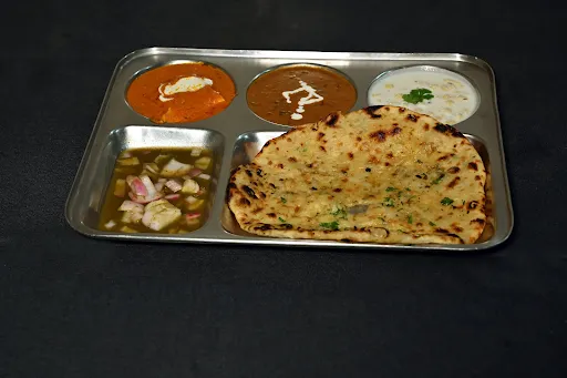 Amritsari Naan With Shahi Paneer Combo