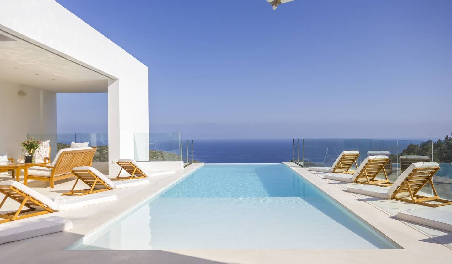 Villa with pool and terrace Ibiza