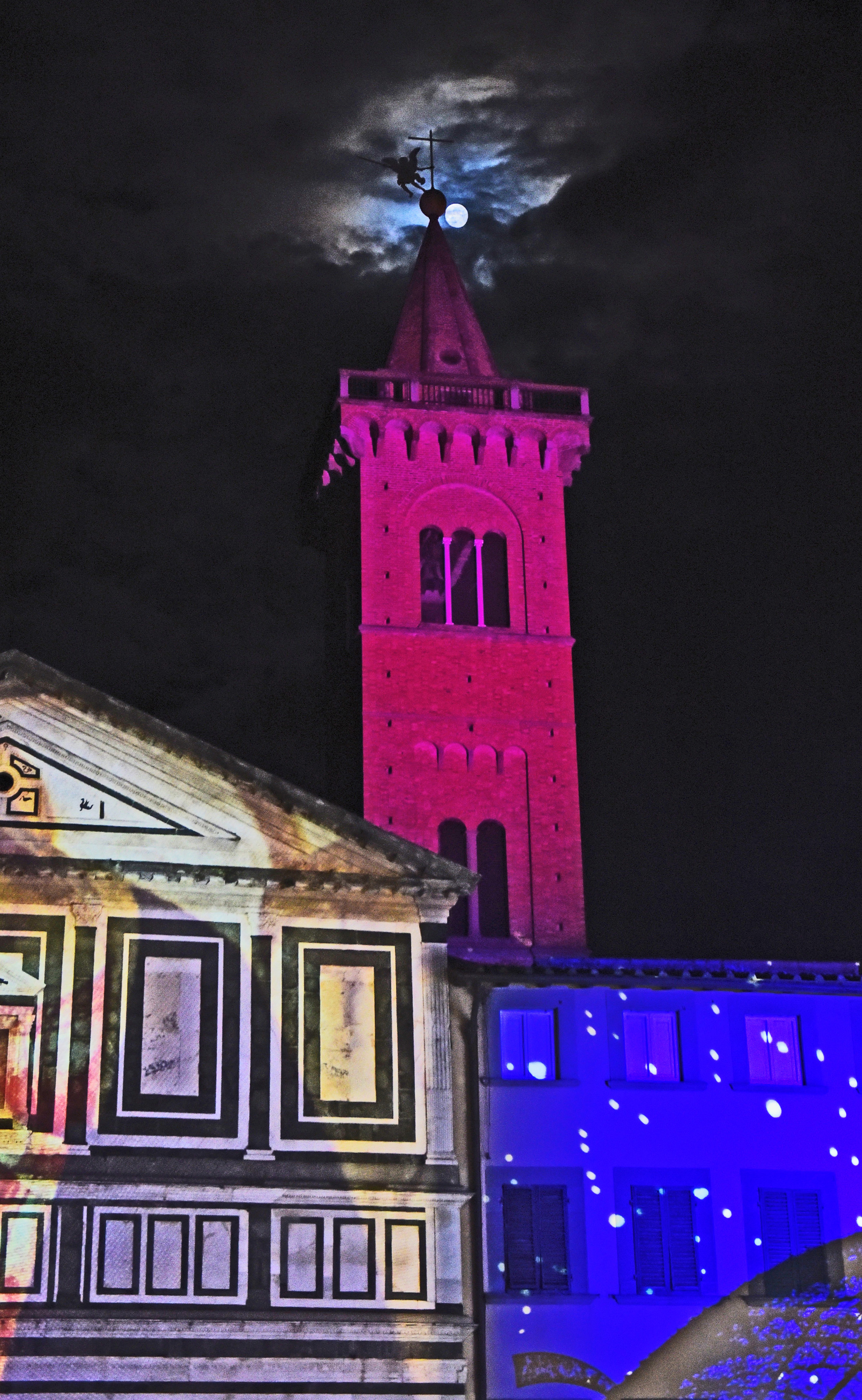 Luna sul campanile di marco cerrai