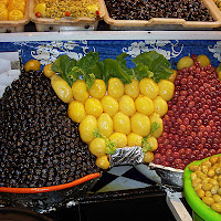 Suq of Marrakech di 