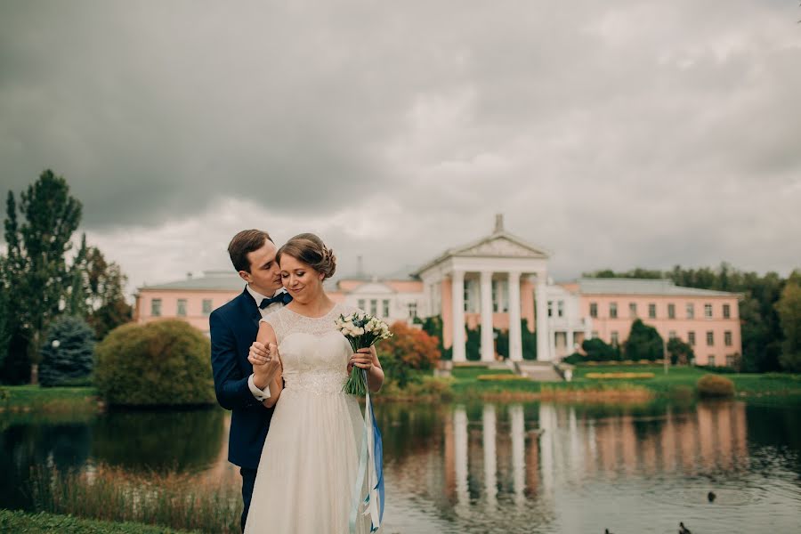 Fotógrafo de casamento Natalya Kalabukhova (kalabuhova). Foto de 6 de março 2017