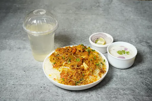 Veg Biryani With Lemonade