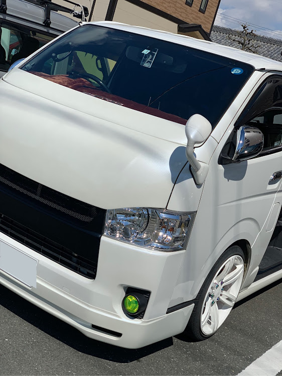 ハイエースバンのハイエース・200系ハイエース・415コブラ・洗車後パシャリに関するカスタム事例の投稿画像2枚目