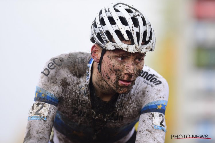 FOTO: Mathieu van der Poel na pechdag en hechtingen in Gavere: "Eentje voor de collectie"