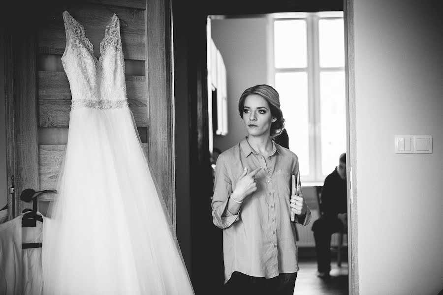 Fotografo di matrimoni Sylwia Dziadoń (sylwiadz). Foto del 10 marzo 2020