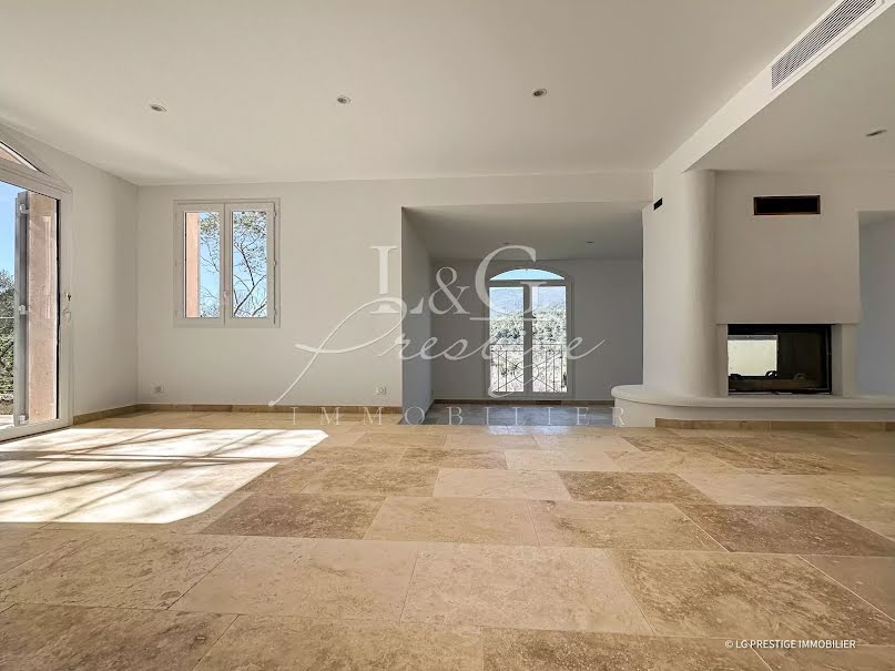 Vente villa 6 pièces 136 m² à Fayence (83440), 647 000 €